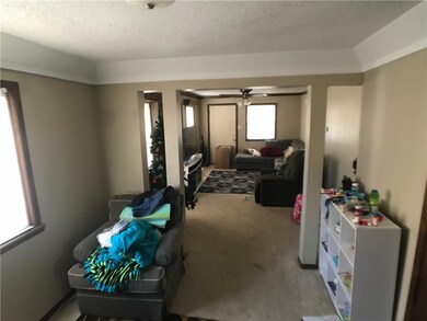 2422 Garfield Ave, Des Moines, IA 50317 - photo 3