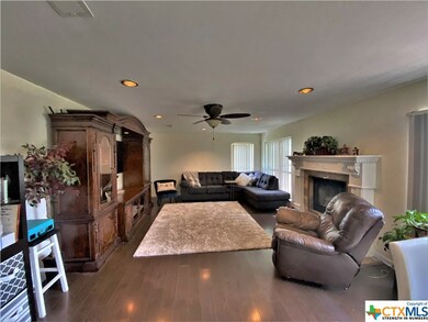 1610 E Robertson Ave, Copperas Cove, TX 76522 - photo 6