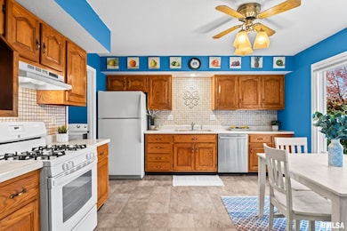 1811 S Buhr Mill Ct, Springfield, IL 62704 - photo 5