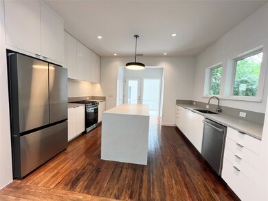 1411 Branard St, Houston, TX 77006 - photo 7