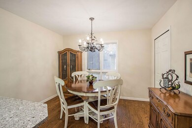 informal dining