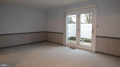 473 W Caracas Ave, Hershey, PA 17033 - photo 7