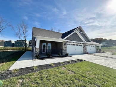 5017 Waterford Ln, Middletown, OH 45042 - photo 2