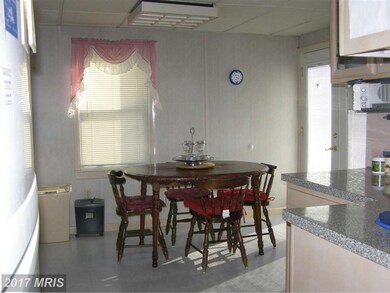 322 Fairmount Ave, Waynesboro, PA 17268 - photo 6