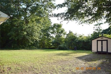 391 Holmes St, Shelby, NC 28152 - photo 2