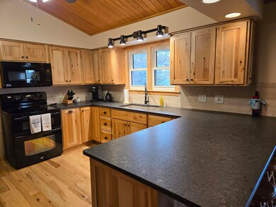 8888 Yankee Ave, Cresco, IA 52136 - photo 7