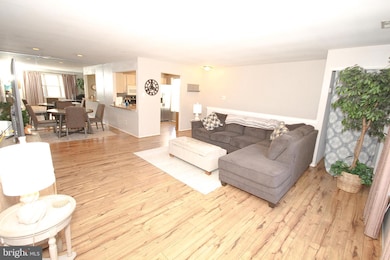 632 Yorkshire Ct, Sewell, NJ 08080 - photo 5