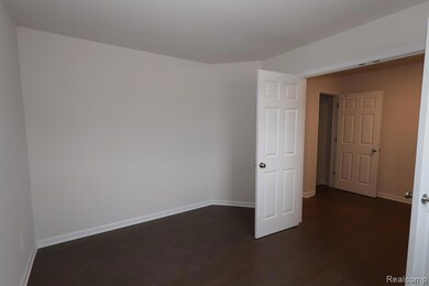 54823 Heron Cir, Chesterfield, MI 48047 - photo 7