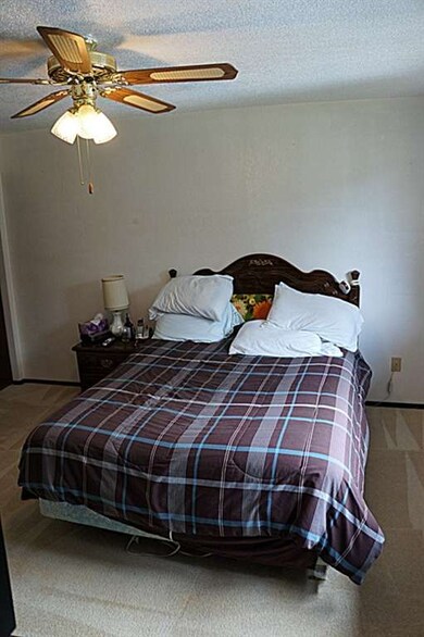 8001 E Glen Dr, Everett, WA 98203 - photo 5