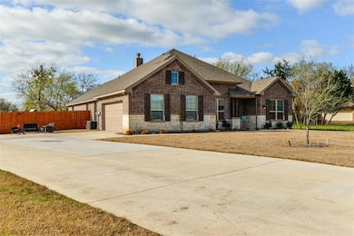 701 Royse Ridge Rd, Ennis, TX 75119 - photo 3