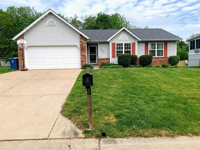 2324 Holiday Ln, Maryville, IL 62062 - photo 5