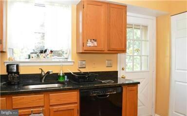 6923 Turnberry Ct, Frederick, MD 21703 - photo 7