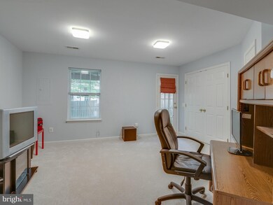 13507 Bannacker Place, Herndon, VA 20171 - photo 6