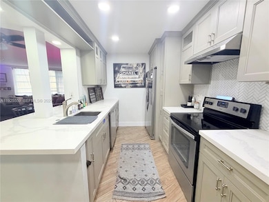 Environ I unit 1M, Lauderhill, FL 33319 - photo 6