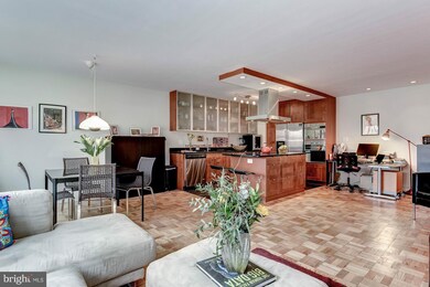 4600 Connecticut Ave NW unit 408, Washington, DC 20008 - photo 4