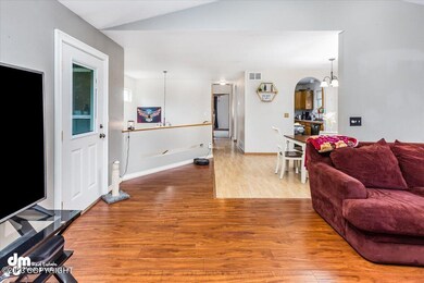 07-Living Room_IMG_7428
