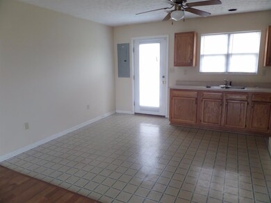 1044 Pinoak Dr unit 1046, Nicholasville, KY 40356 - photo 7