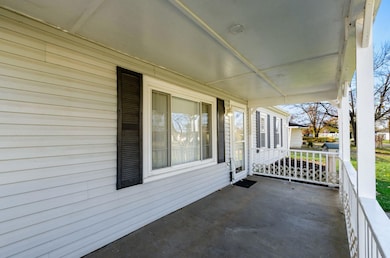 660 Gilmore Dr, Reynoldsburg, OH 43068 - photo 4