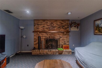 542 Longfellow Blvd, Lakeland, FL 33801 - photo 4