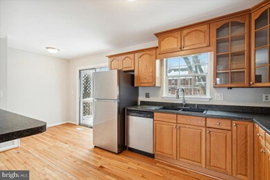 1189 Players Cir, Frederick, MD 21701 - photo 5