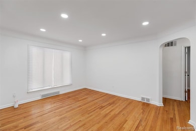 11314 Hazelton Ave, Redford Township, MI 48239 - photo 5