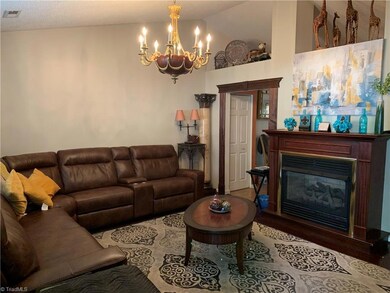 Living room with gas firelogs