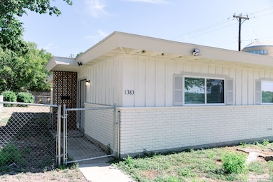 1383 Oblate Dr, San Antonio, TX 78216 - photo 2