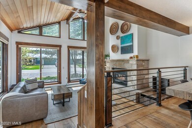 1664 Deer Blvd-004-019-Living Room-MLS_S