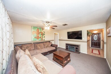 1210 W Donovan St, Houston, TX 77091 - photo 7