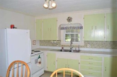 15 Beverly Rd, Northborough, MA 01532 - photo 4