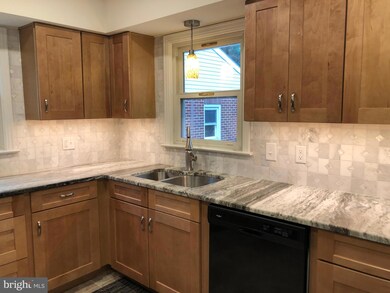 1021 N 5th St, Perkasie, PA 18944 - photo 3