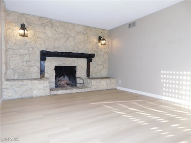 4294 Cloverhill Ct, Las Vegas, NV 89147 - photo 5