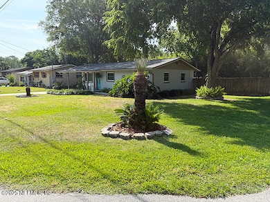 Jolynn Front Yard 7