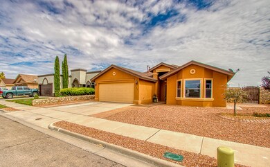 741 Desert Sage Dr, Horizon City, TX 79928 - photo 2