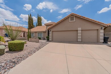 3 Car Garage