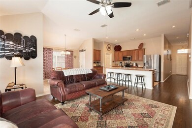 898 Bowie Dr, Lavon, TX 75166 - photo 5