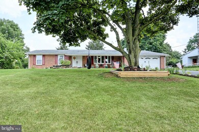 2938 Jefferson Dr, Chambersburg, PA 17201 - photo 3