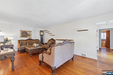 34 Fitzrandolph Rd, West Orange, NJ 07052 - photo 5