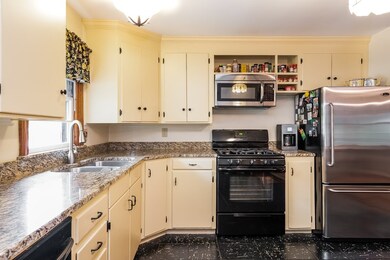 11 Coolidge Ave, Concord, NH 03301 - photo 5