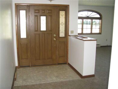 Entry/Foyer.