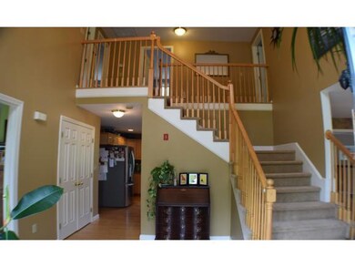 9 Lori Ln, Londonderry, NH 03053 - photo 4