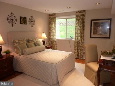 23 Ruxview Ct unit 301, Towson, MD 21204 - photo 7