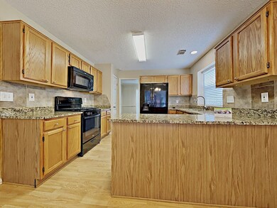 4010 Spring Branch Dr E, Pearland, TX 77584 - photo 5