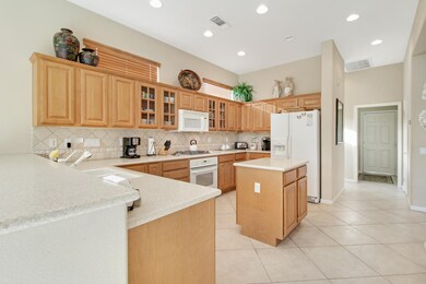 78613 Moonstone Ln Kitchen 1