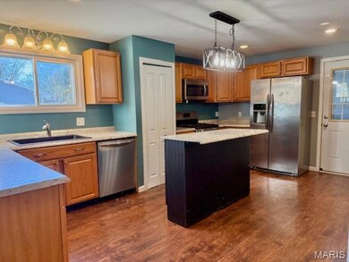 302 W 6th St, New London, MO 63459 - photo 4