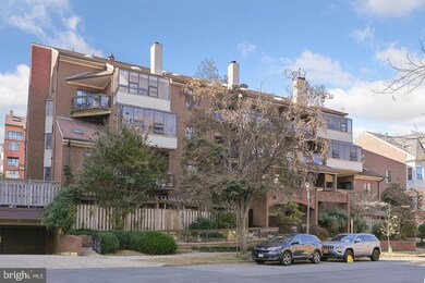 1020 N Stafford St unit 311, Arlington, VA 22201 - photo 3