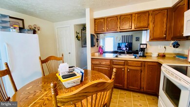 1243 Valley Leaf Ct, Edgewood, MD 21040 - photo 5