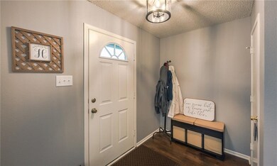 9661 W Quarter Moon Dr, Pendleton, IN 46064 - photo 4