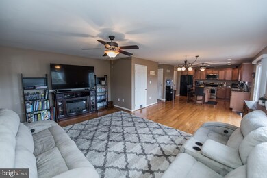 200 Aden Dr, Strasburg, VA 22657 - photo 5