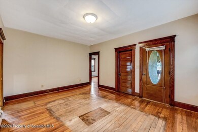 942 Lincoln St unit First Floor, Scranton, PA 18519 - photo 4